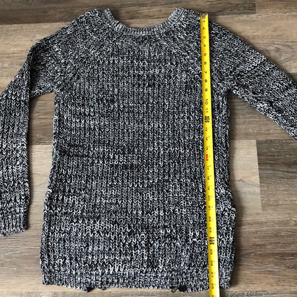 Knit sweater in black/white & zipper details - Picture 5 of 5